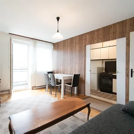 Saraj 5 *
